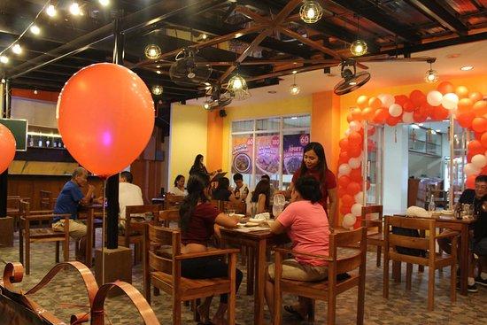 Mu Tan Food Paradise